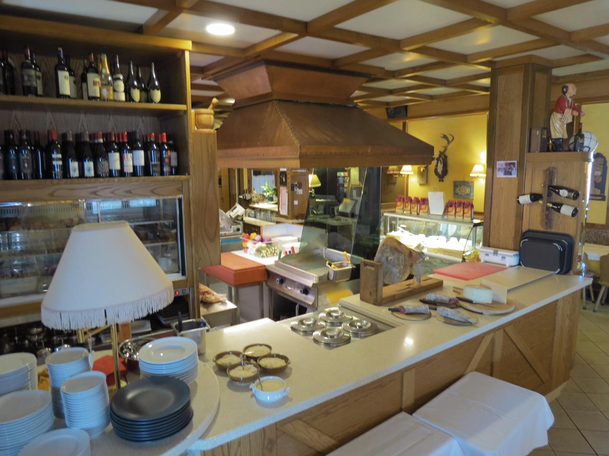 La Baita D'Oro Ristorante Residence Monteduro Kültér fotó