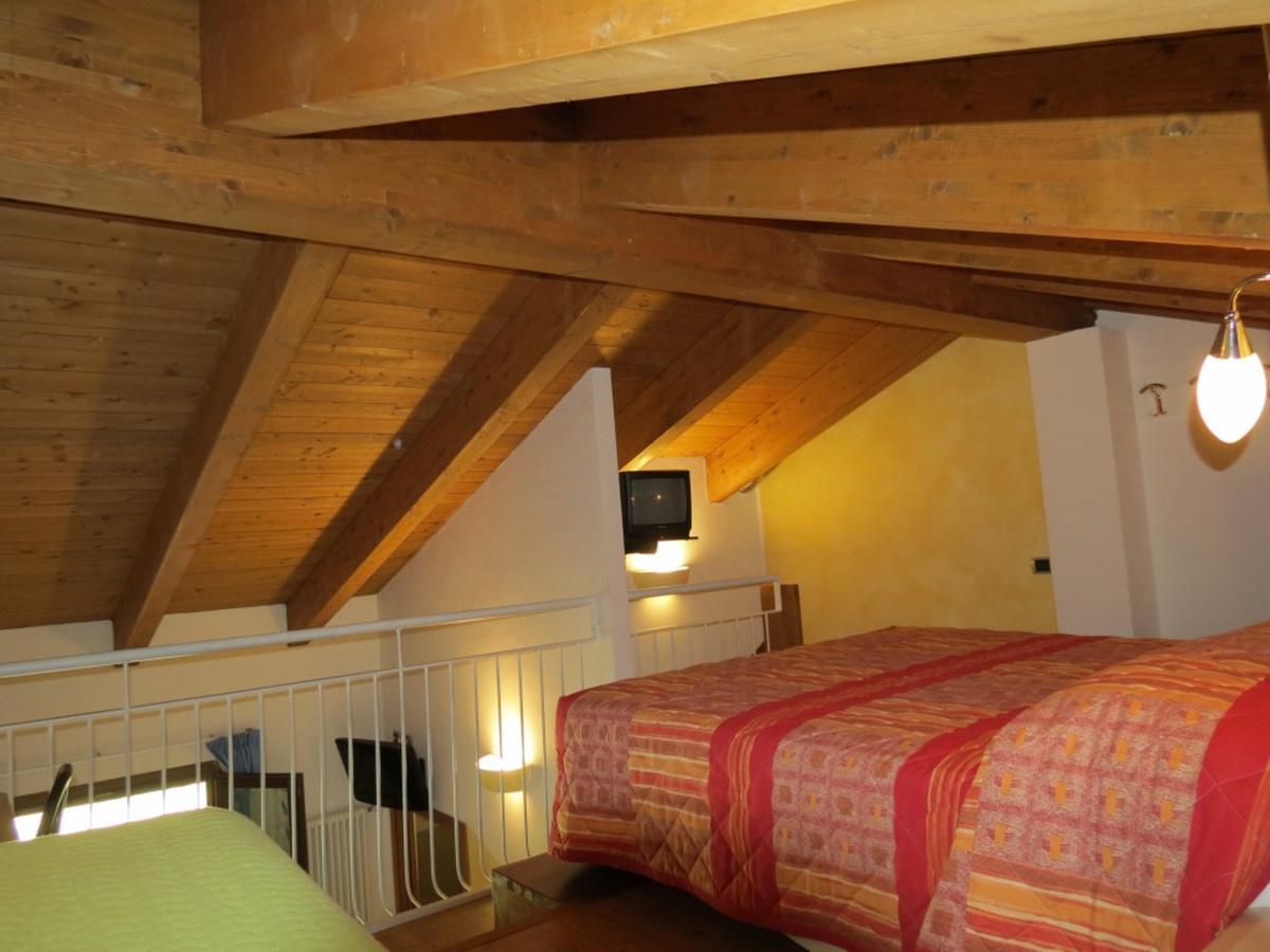 La Baita D'Oro Ristorante Residence Monteduro Kültér fotó