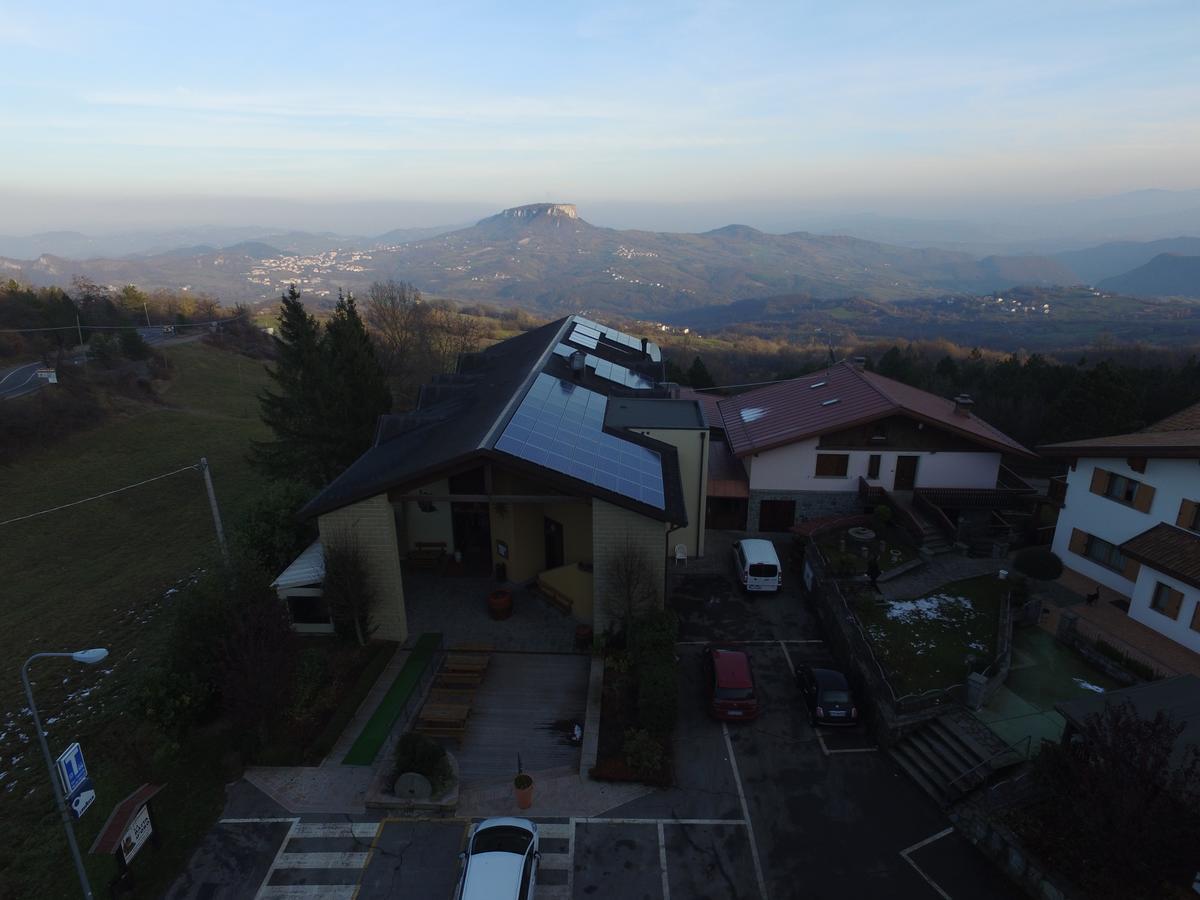 La Baita D'Oro Ristorante Residence Monteduro Kültér fotó